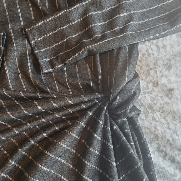 ❌SOLD❌ Pinstripe Bodycon Knot Mini Dress - Picture 6 of 7